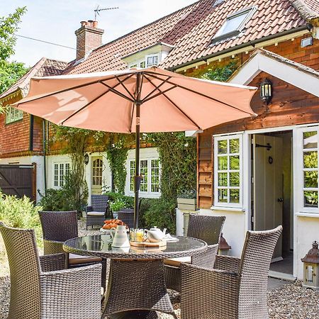 Greenbank Cottage Burley Exterior foto